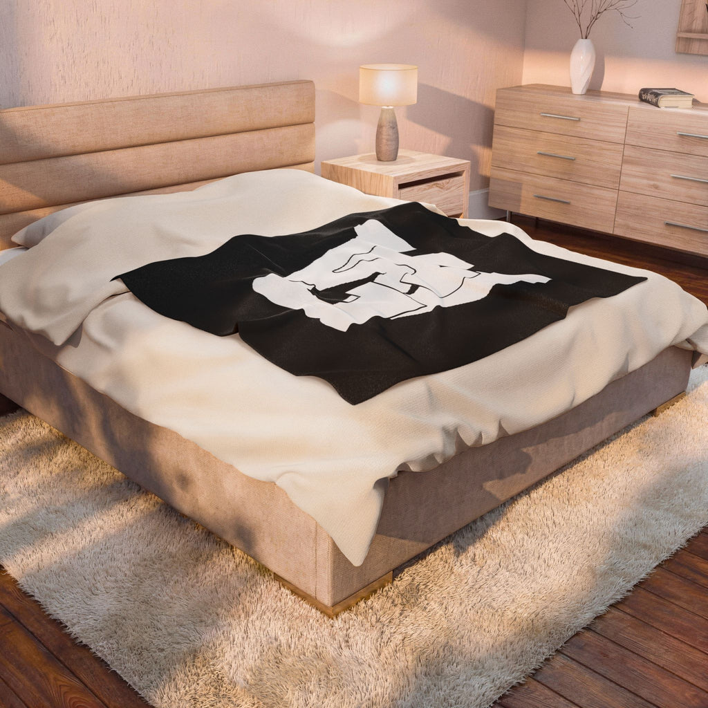 Velveteen Plush Blanket with Bold White Varsity 'W' — Cozy Throw for Dorms, Game Days & Gifts
